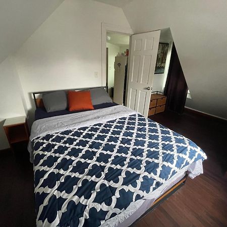 Private Loft 5 Min Away From Lga Apartamento Nova Iorque Exterior foto